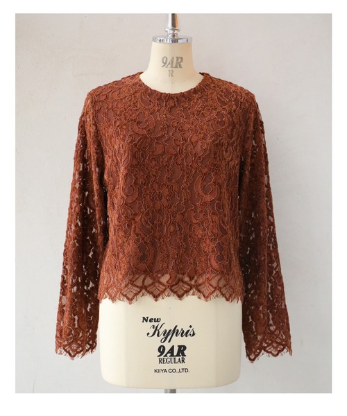 tシャツ ベロア調の花浮かぶレースカットソートップス レディース ベロア調の花浮かぶレースカットソートップス（Tシャツ