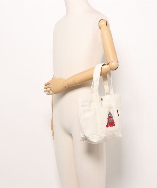 Right-on（ライトオン）の「【JAWS】ロゴバッグ（トートバッグ・キッズ・ホワイト・フリー）」の5枚目の写真