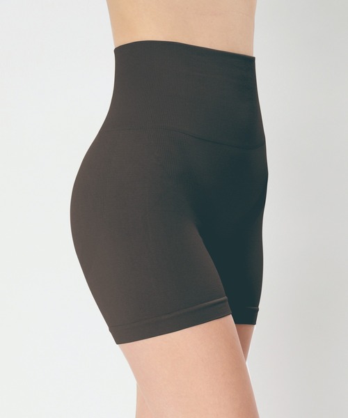 CALIFORNIA OUTFITTERS（カリフォルニア アウトフィッターズ）の「3-11B10 美尻 着圧補正 ハイウエストガードル ハーフスパッツ（インナーウェア/肌着・レディース・ベージュ/ブラック・S～Ｍ/L～LL/3L～4L）」の6枚目の写真