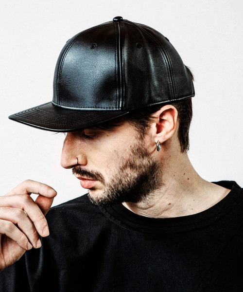 NO ID.(ノーアイディ)の「【NO ID.】Synthetic Leather BB Cap / シンセティック レザー BB キャップ(キャップ・メンズ・アイボリー/ブラック・ONE SIZE)」の8枚目の写真