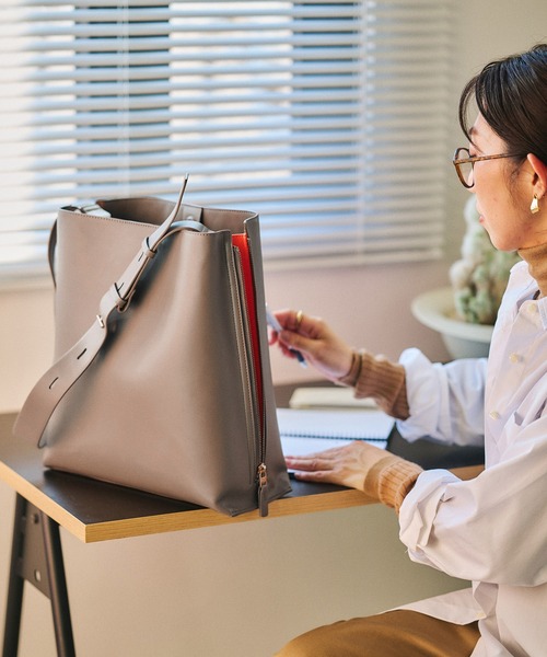 セール】【E'POR】Y BAG Shoulder Large【通勤】【A4対応】【ドラマ