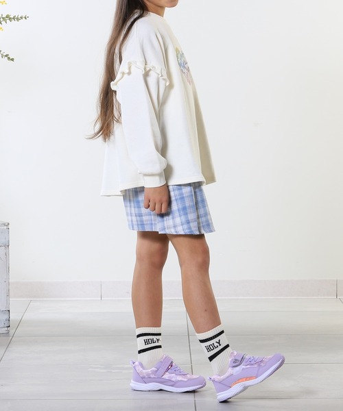 SHOO・LA・RUE(シューラルー)の「【130-150cm/洗える/姉妹リンク可】お袖フリルがアクセント アソートプリントスウェット(スウェット・キッズ・パープル/オフホワイト/ブラック/サックスブルー・13/14/15 )」の20枚目の写真