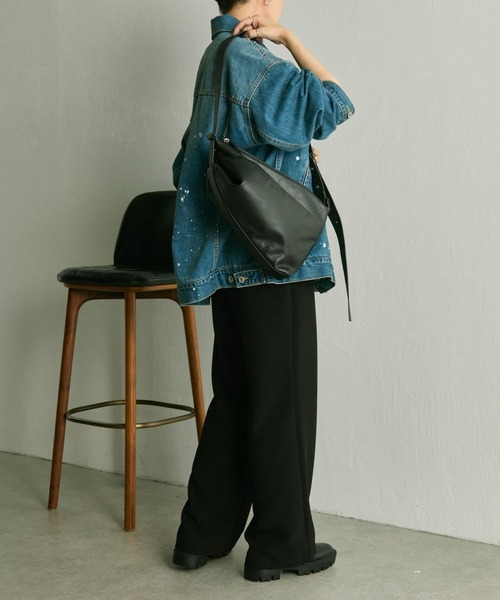 ear PAPILLONNER イアパピヨネ 2WAYレザーショルダーバッグ SNS総再生数800万突破！本革/軽量/WEB限定カラーあり》2WAY