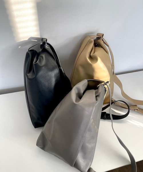 イアパピヨネ　2WAYレザーショルダーバッグ セール】《本革/480g》2WAYレザーショルダーバッグ（ショルダー