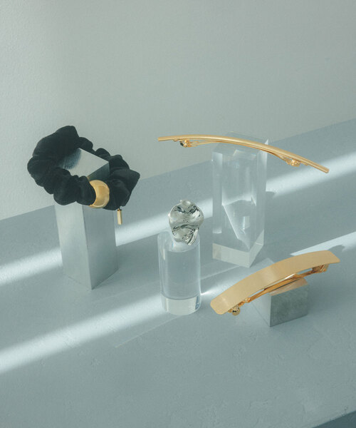 Noble（ノーブル）の「《WEB限定追加》NN/エヌエヌ バレッタSET(ゴールド)（バレッタ/ヘアクリップ・レディース・ゴールド・FREE）」の3枚目の写真