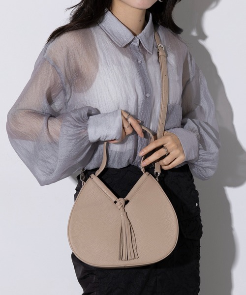 Beau're(ヴュレ)の「【BEAURE】フォーチュンクッキーショルダーバッグ ハンドバッグ 2way B-25214 ※(ショルダーバッグ・レディース・シルバー/アイボリー/ブラック/ベージュ・FREE)」の14枚目の写真