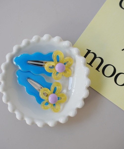 Bambin（ボンバン）の「【 Bambin / ボンバン 】 ぷっくり フラワー パッチンピン 《 2個セット 》（ヘアピン・キッズ・ピンク/グリーン/ライトグリーン/イエロー/オレンジ/パープル/ベビーピンク/エメラルド/ライトピンク/ブルー・FREE）」の5枚目の写真