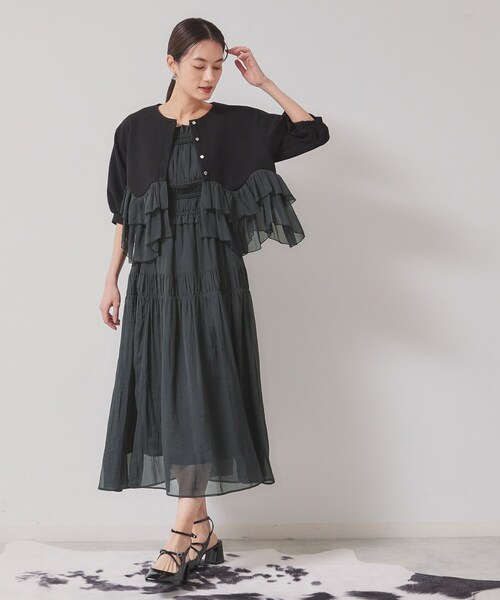 Sunauna(スーナウーナ)の「【羽織り】ペプラムブルゾン(カーディガン/ボレロ・レディース・イエロー/ブラック・38/40)」の5枚目の写真