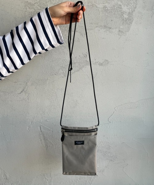STANDARD SUPPLY（スタンダードサプライ）の「[STANDARD SUPPLY/スタンダードサプライ] ミニショルダーバッグ(SIMPLICITY SLING PURSE)（ショルダーバッグ・レディース・ベージュ/グレー/ブラック・ONE SIZE）」の17枚目の写真