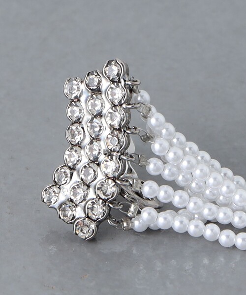 IRIS47（イリスフォーセブン）の「＜IRIS 47＞PALACE イヤリング（イヤリング・レディース・シルバー・FREE）」の5枚目の写真