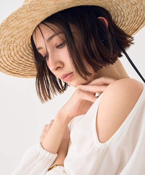 EMMA　ROUGE VIF（エマルージュヴィフ）の「【一部店舗限定】オープンショルダーブラウス（シャツ/ブラウス・レディース・ベージュ/アイボリー・フリー）」の8枚目の写真