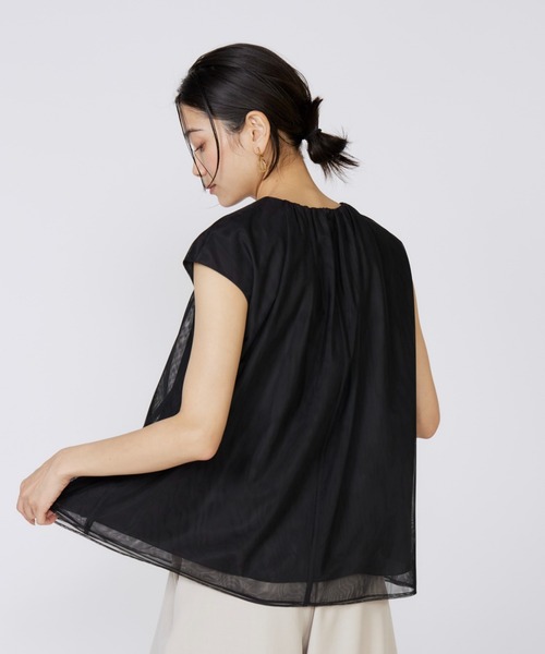 INED（イネド）の「チュールブラウス（シャツ/ブラウス・レディース・オフホワイト/ブラック/サックスブルー・9号/11号）」の13枚目の写真