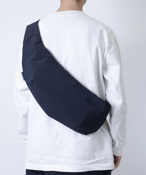 master-piece（マスターピース）の「【master-piece /マスターピース】 Sash スリングバッグ（ボディバッグ/ウエストポーチ・メンズ・ネイビー/ブラック/グレー/キャメル/アイボリー/カーキ・FREE）」の2枚目の写真