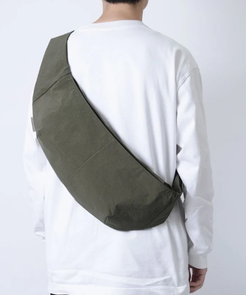 master-piece（マスターピース）の「【master-piece /マスターピース】 Sash スリングバッグ（ボディバッグ/ウエストポーチ・メンズ・ネイビー/ブラック/グレー/キャメル/アイボリー/カーキ・FREE）」の5枚目の写真