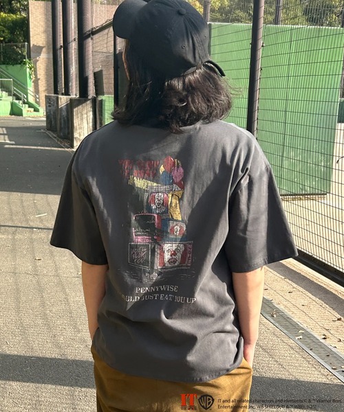 VENCEEXCHANGE（ヴァンスエクスチェンジ）の「IT イット ビンテージライクプリントTシャツ（Tシャツ/カットソー・メンズ・ブラック/アイボリー/オフホワイト/ダークグレー・L/M/LL）」の6枚目の写真