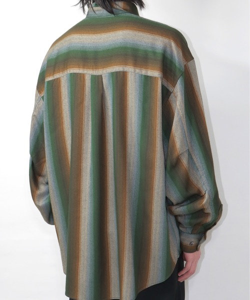 elephant TRIBAL fabrics(エレファントトライバルファブリックス)の「elephant TRIBAL fabrics Zip Ombre Stripe Shirt(シャツ/ブラウス・メンズ・ブラウン/グリーン・FREE)」の10枚目の写真