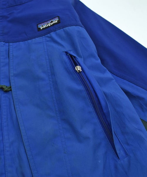 old patagonia パタゴニア　ネイビーマウンテンパーカー　古着　y2k ヴィンテージ古着】Y2K Patagonia ナイロジャケット（マウンテン