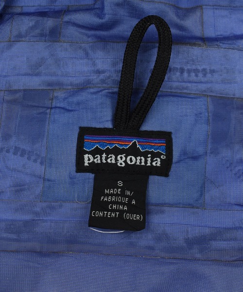 patagonia（パタゴニア）の「【ヴィンテージ古着】Y2K Patagonia ナイロジャケット（マウンテンパーカー・メンズ・ブルー・SMALL）」の15枚目の写真