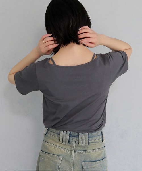 cheriella(シェリエラ)の「【cheriella】ネックデザイントップス NECK DESIGN TOPS(Tシャツ/カットソー・レディース・オフホワイト/チャコールグレー/ブラック・M)」の12枚目の写真