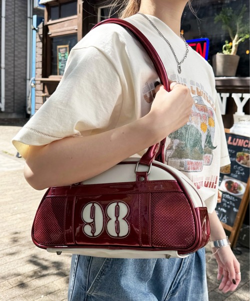 DOUBLE NAME（ダブルネーム）の「エナメルボストンバッグ（ハンドバッグ・レディース・レッド/ブルー/シルバー・FREE）」の7枚目の写真