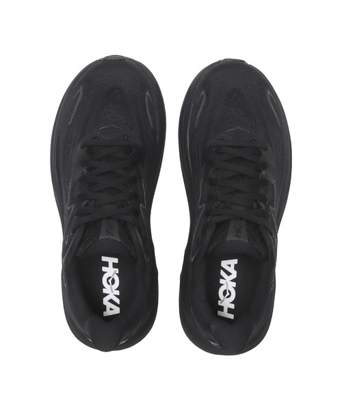 HOKA（ホカ）の「W CLIFTON 10　1162031-BBLC（スニーカー・レディース・ブラック・23.5cm/24.0cm/24.5cm/25.0cm/25.5cm/23.0cm/26.0cm/22.5cm/22.0cm/26.5cm）」の4枚目の写真