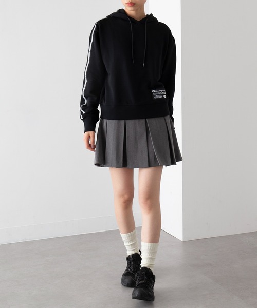 Champion（チャンピオン）の「【Champion】Crop Hoodie Jumper パーカー（パーカー・レディース・ホワイト/ブラック/パープル・S/M/XL/L）」の18枚目の写真