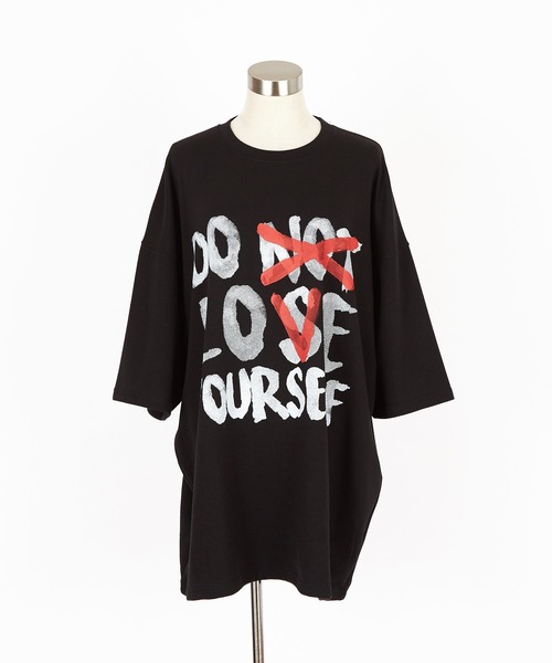 a.p.o.v.(エーピーオービー)の「a.p.o.v. メッセージペイントプリントオーバーサイズTシャツ(Tシャツ/カットソー・メンズ・ブラック/ホワイト・ONESIZE)」の13枚目の写真