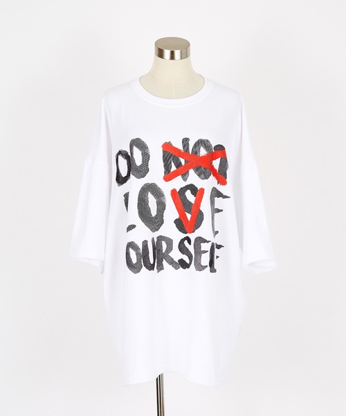 a.p.o.v.(エーピーオービー)の「a.p.o.v. メッセージペイントプリントオーバーサイズTシャツ(Tシャツ/カットソー・メンズ・ブラック/ホワイト・ONESIZE)」の9枚目の写真