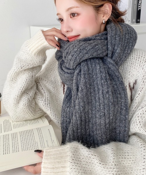 moment+(モーメントプラス)の「大判リブニットマフラー(マフラー・レディース・ボルドー/モカ/アイボリー/ブラック/チャコールグレー・FREE)」の21枚目の写真