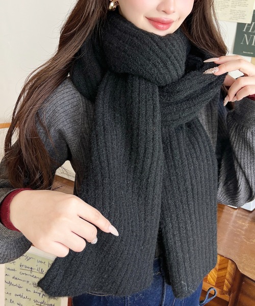 moment+(モーメントプラス)の「大判リブニットマフラー(マフラー・レディース・ボルドー/モカ/アイボリー/ブラック/チャコールグレー・FREE)」の15枚目の写真