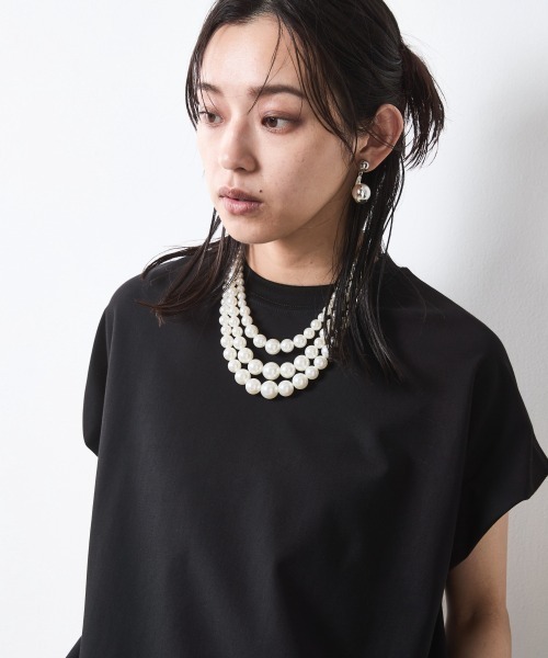 CHIC STYLE(シックスタイル)の「ノースリーブデザインカットソー<大きいサイズ有>シックスタイル(Tシャツ/カットソー・レディース・ブラック/ベージュ・3L/LL/L/M/5L/4L)」の11枚目の写真