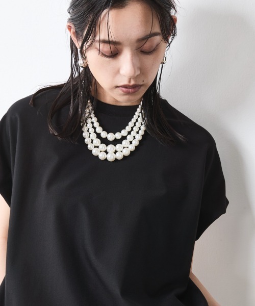 CHIC STYLE(シックスタイル)の「ノースリーブデザインカットソー<大きいサイズ有>シックスタイル(Tシャツ/カットソー・レディース・ブラック/ベージュ・3L/LL/L/M/5L/4L)」の12枚目の写真