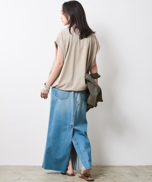 CHIC STYLE(シックスタイル)の「ノースリーブデザインカットソー<大きいサイズ有>シックスタイル(Tシャツ/カットソー・レディース・ブラック/ベージュ・3L/LL/L/M/5L/4L)」の14枚目の写真