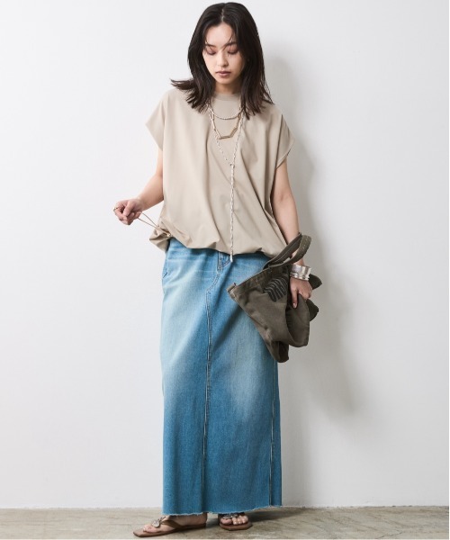 CHIC STYLE(シックスタイル)の「ノースリーブデザインカットソー<大きいサイズ有>シックスタイル(Tシャツ/カットソー・レディース・ブラック/ベージュ・3L/LL/L/M/5L/4L)」の15枚目の写真