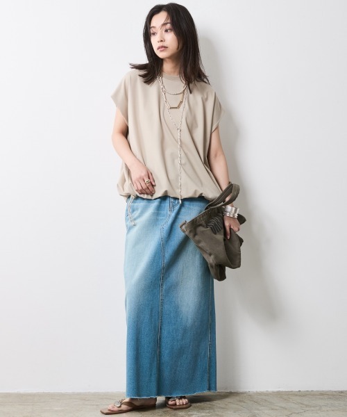 CHIC STYLE(シックスタイル)の「ノースリーブデザインカットソー<大きいサイズ有>シックスタイル(Tシャツ/カットソー・レディース・ブラック/ベージュ・3L/LL/L/M/5L/4L)」の16枚目の写真