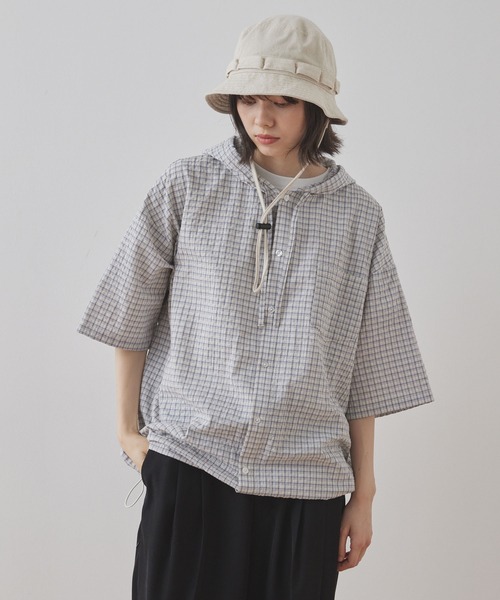 Unblend(アンブレンド)の「【Unblend】オーバーサイズ ドローコード フーディ チェックシャツ(シャツ/ブラウス・レディース・カーキ/アイボリー・FREE)」の4枚目の写真