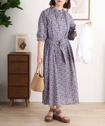 Anna Nicola（アンナニコラ）の「Anna Nicola フラワープリント綿ローン5分袖ワンピース ギャザーネック ベルト付き（ワンピース）」