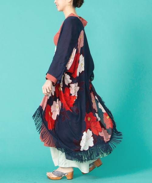 カヤ(カヤ)の「【カヤ】花錦UV羽織(カーディガン/ボレロ・レディース・ダークグレー/ブルー/ベージュ/ネイビー・FREE)」の6枚目の写真