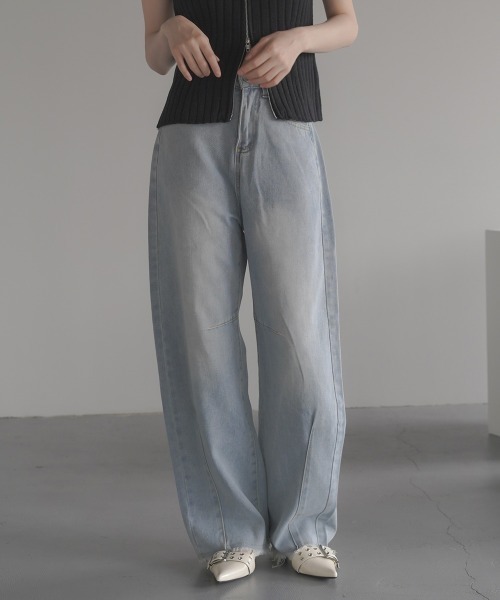 Clum(クルム)の「hem fringe design Full length curved denim pants / 裾フリンジデザインフルレングスカーブデニムパンツ(デニムパンツ・レディース・ブルー/ライトブルー/ブラック・SMALL/MEDIUM)」の21枚目の写真