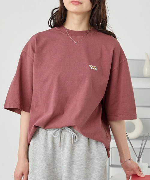 PENNEYS（ぺニーズ）の「PENNEYS/ペニーズ 別注 THE FOX ロゴ ヴィンテージ加工 ワンポイントワッペン刺繍 ビッグシルエット半袖Tシャツ（Tシャツ/カットソー・レディース・アイボリー/ブラック/ライトカーキ/ブラウン/レッド/ネイビー・L/M/S）」の17枚目の写真