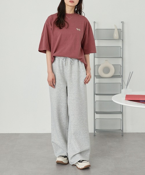 PENNEYS（ぺニーズ）の「PENNEYS/ペニーズ 別注 THE FOX ロゴ ヴィンテージ加工 ワンポイントワッペン刺繍 ビッグシルエット半袖Tシャツ（Tシャツ/カットソー・レディース・アイボリー/ブラック/ライトカーキ/ブラウン/レッド/ネイビー・L/M/S）」の21枚目の写真