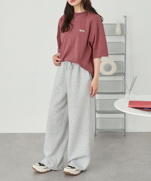 PENNEYS（ぺニーズ）の「PENNEYS/ペニーズ 別注 THE FOX ロゴ ヴィンテージ加工 ワンポイントワッペン刺繍 ビッグシルエット半袖Tシャツ（Tシャツ/カットソー・レディース・アイボリー/ブラック/ライトカーキ/ブラウン/レッド/ネイビー・L/M/S）」の22枚目の写真