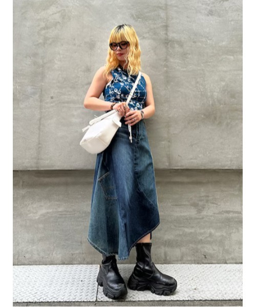 Desigual(デシグアル)の「【Desigual×Tyler McGillivary】ノースリーブTシャツ(Tシャツ/カットソー・レディース・ブルー・S/M/L/XL/XS)」の7枚目の写真