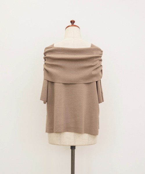 CLETTE（クレット）の「オフショル風リブニット（ニット/セーター・レディース・ベージュ/チャコールグレー/オフホワイト・4L/3L/LL）」の11枚目の写真