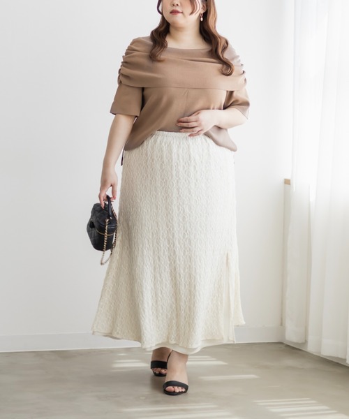 CLETTE（クレット）の「オフショル風リブニット（ニット/セーター・レディース・ベージュ/チャコールグレー/オフホワイト・4L/3L/LL）」の17枚目の写真