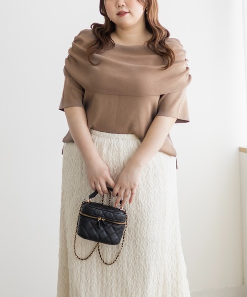 CLETTE（クレット）の「オフショル風リブニット（ニット/セーター・レディース・ベージュ/チャコールグレー/オフホワイト・4L/3L/LL）」の18枚目の写真