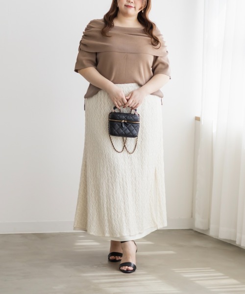 CLETTE（クレット）の「オフショル風リブニット（ニット/セーター・レディース・ベージュ/チャコールグレー/オフホワイト・4L/3L/LL）」の16枚目の写真