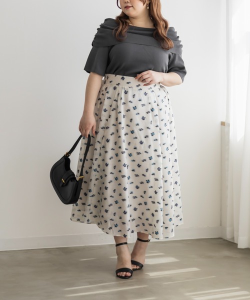 CLETTE（クレット）の「オフショル風リブニット（ニット/セーター・レディース・ベージュ/チャコールグレー/オフホワイト・4L/3L/LL）」の22枚目の写真