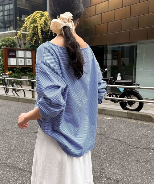 fredy emue（フレディエミュ）の「2WAYワンショルロンTシャツ（Tシャツ/カットソー・レディース・オフホワイト/チャコールグレー/ホワイト系その他/ブルー系その他・38）」の17枚目の写真