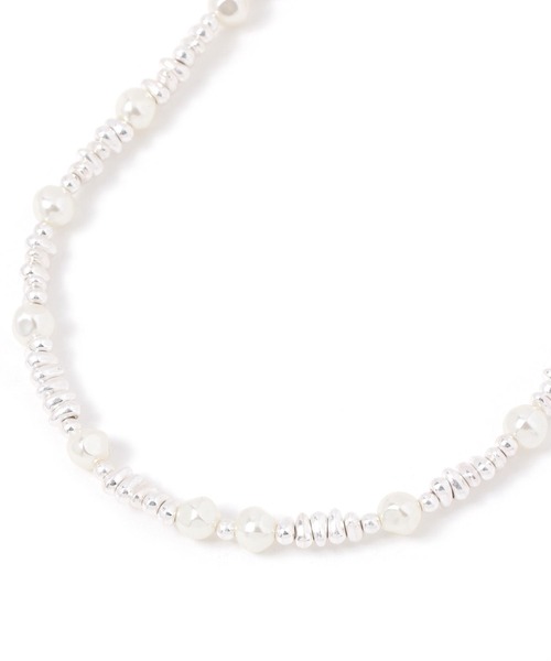 GLOBAL WORK(グローバルワーク)の「シルバーカラー変形ネックレス/493342(ネックレス・レディース・シルバー/シルバー系その他2・ONE SIZE)」の2枚目の写真